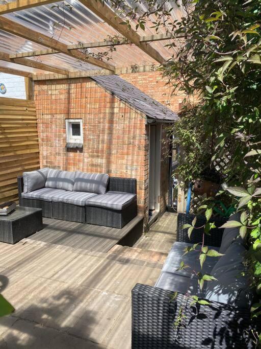 Duck Terrace With Gym Duckling Stays Kibworth Harcourt Extérieur photo